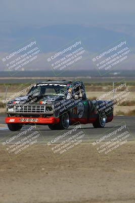 media/Sep-28-2025-24 Hours of Lemons (Sun) [[5dfe0e5f6e]]/9am (Star Mazda)/